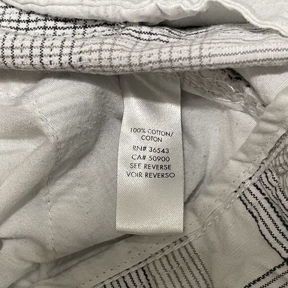 Calvin Klein Chino Shorts Mens 32 White Gray Plaid Geometric Pattern Casual - Picture 7 of 11